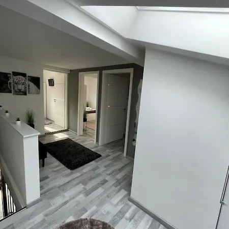 Apartment Csaladi Feszek Gardony